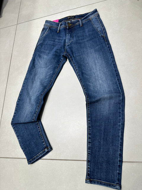 JEANS CAPRI FIT