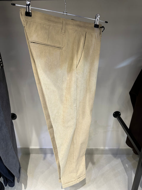 PANTALONE CAPRI IN VELLUTO