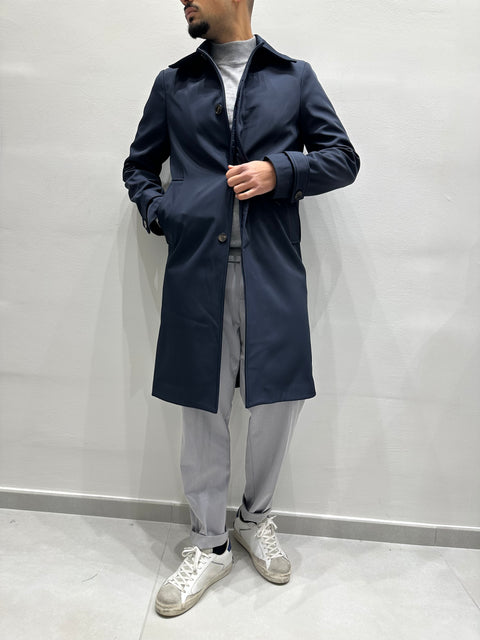 TRENCH IN TESSUTO TECNICO