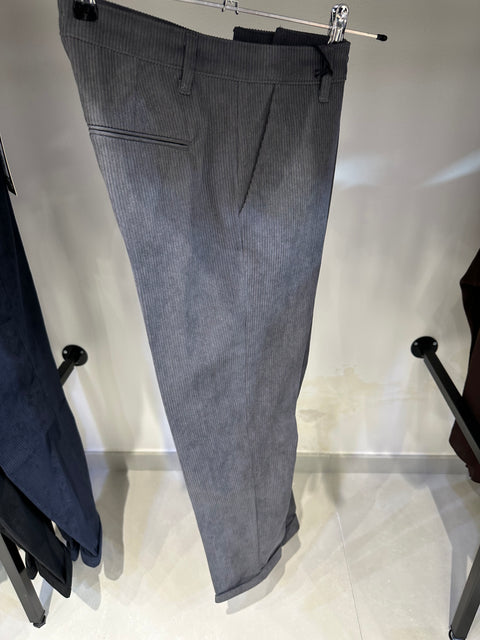 PANTALONE CAPRI IN VELLUTO