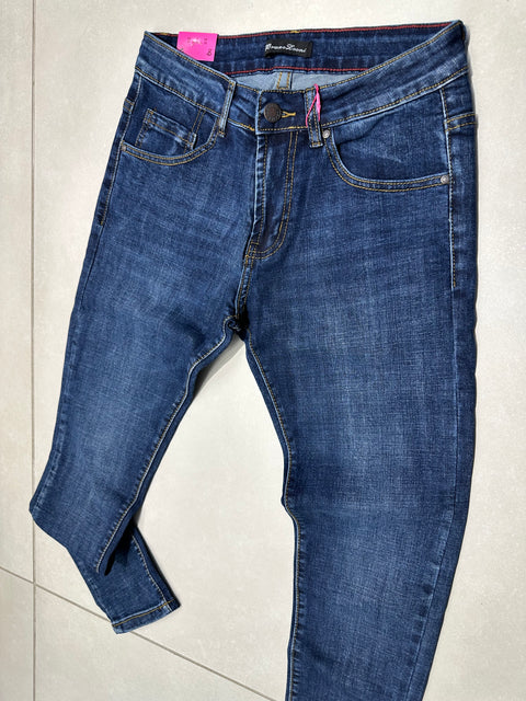 JEANS CAPRI FIT